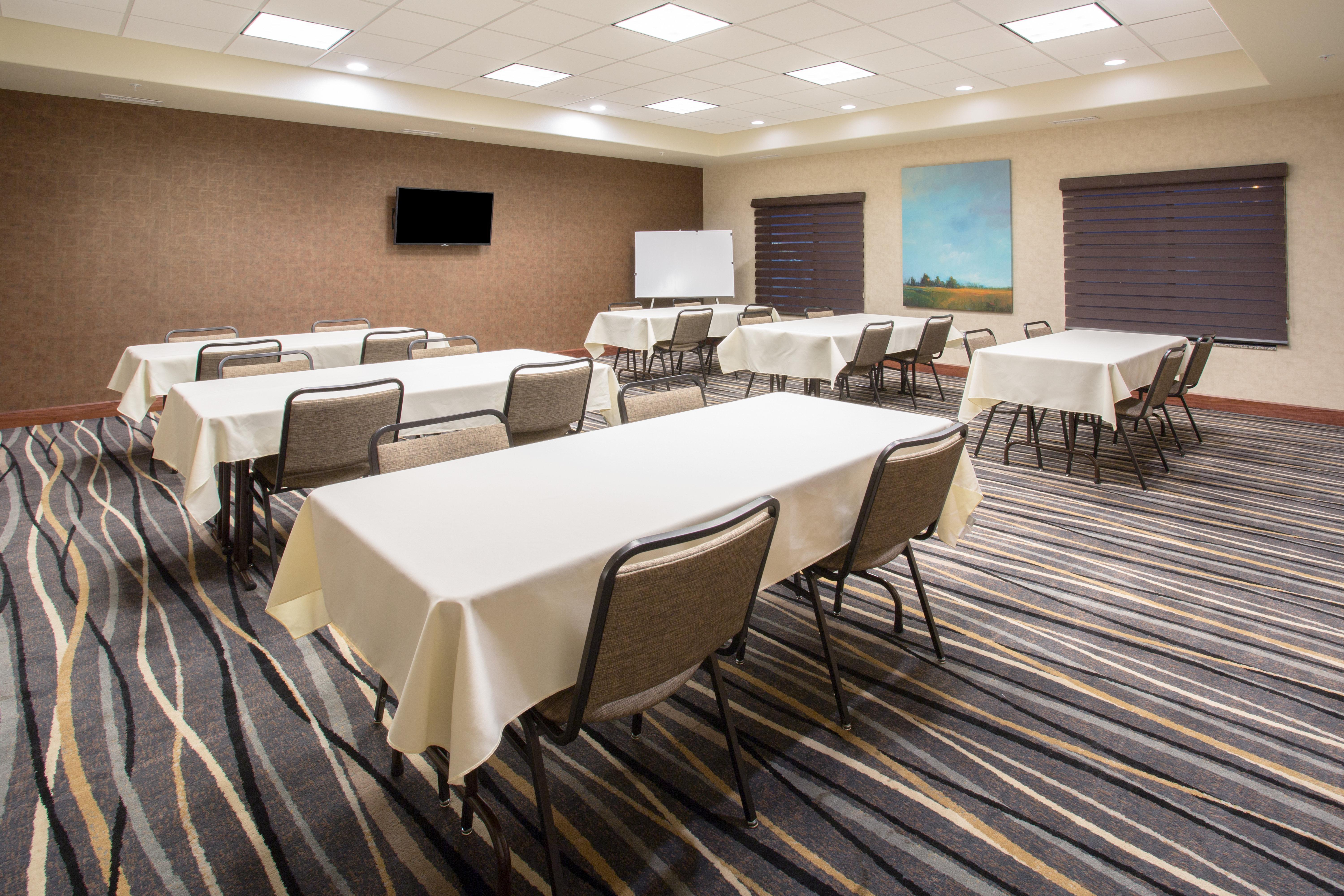 Holiday Inn Express & Suites Glendive By Ihg Exteriör bild