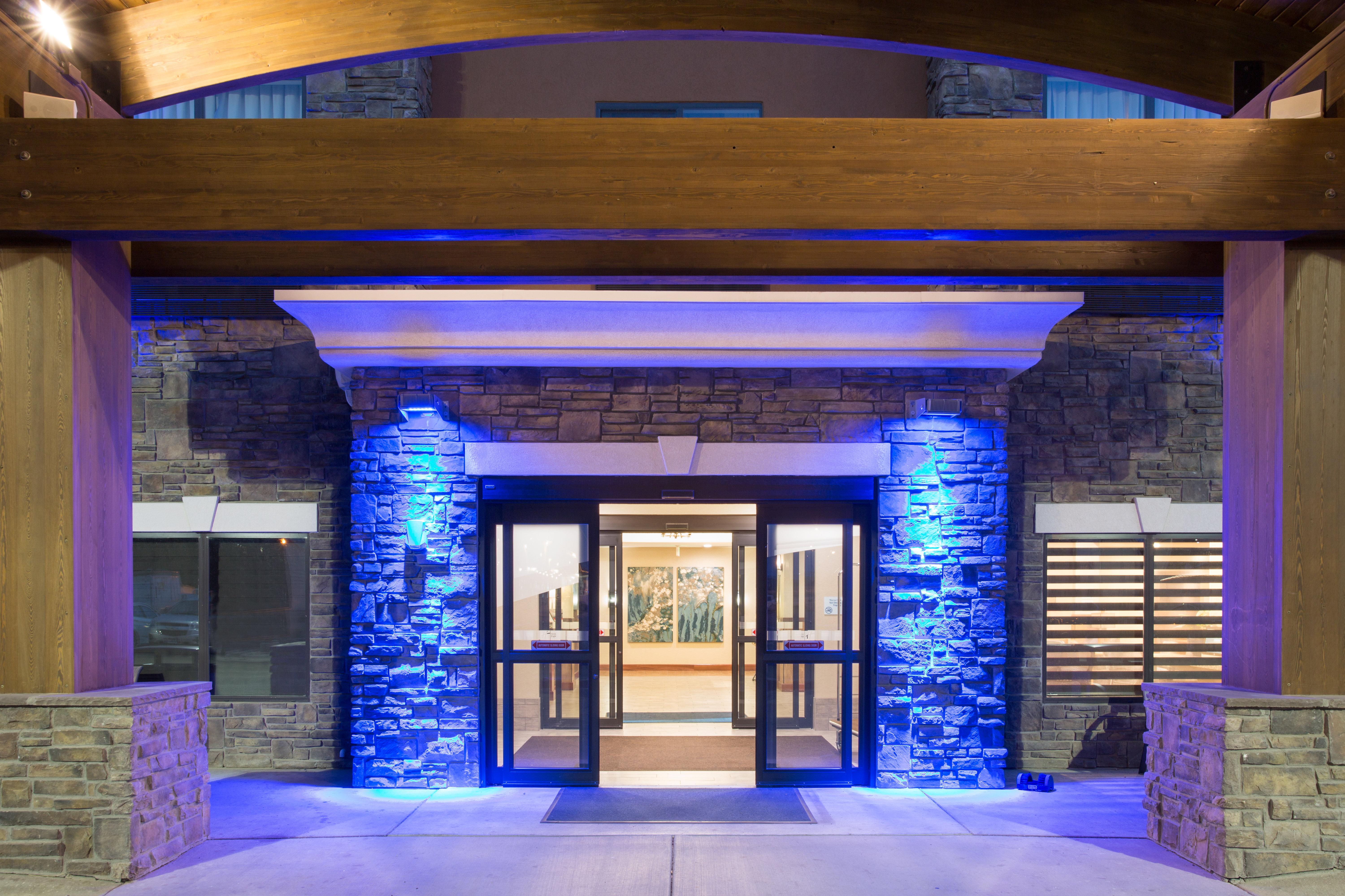 Holiday Inn Express & Suites Glendive By Ihg Exteriör bild