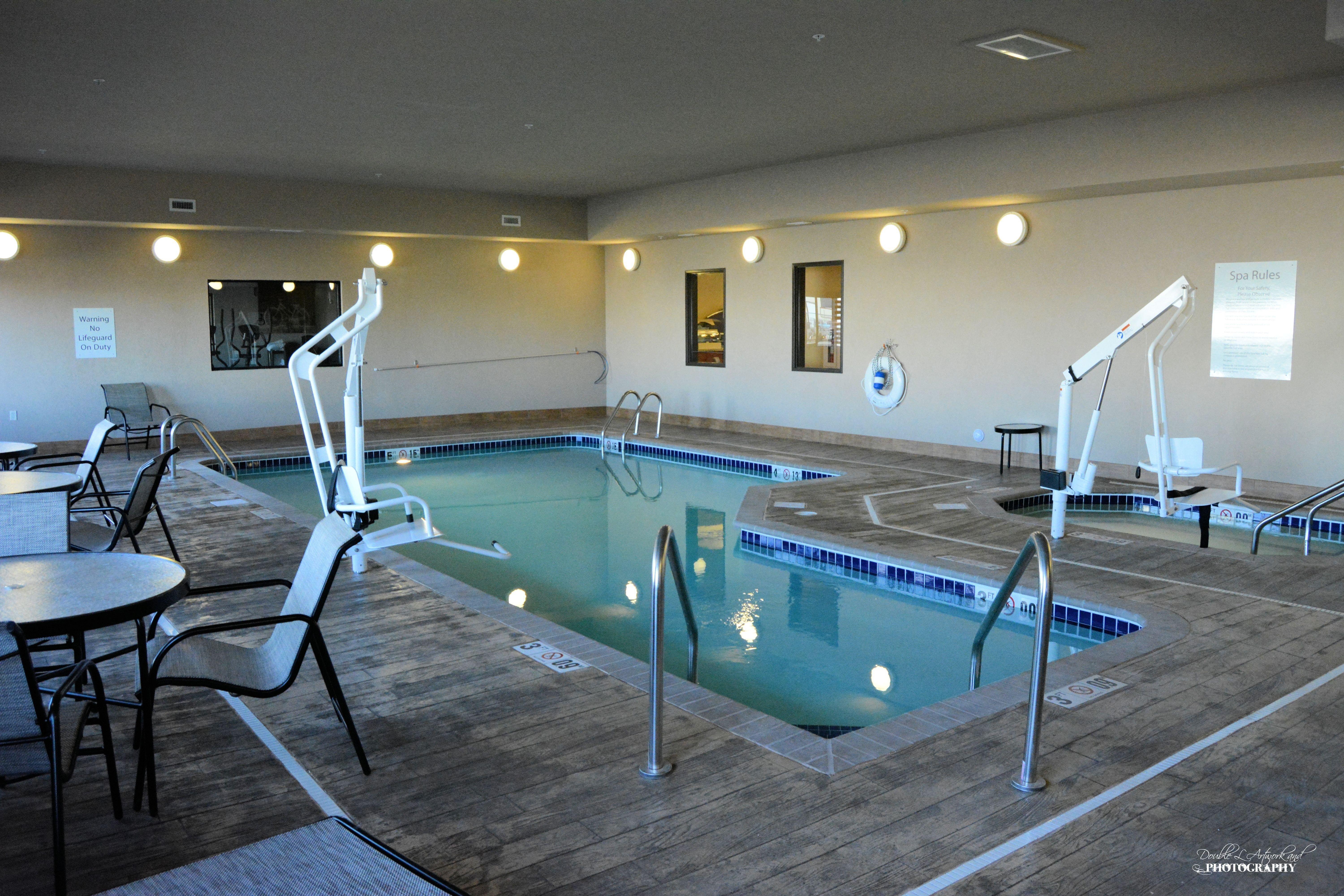 Holiday Inn Express & Suites Glendive By Ihg Exteriör bild